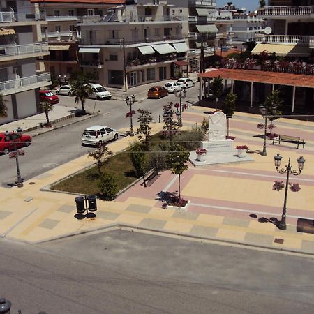 Adonis Apartments Paralía Esterno foto