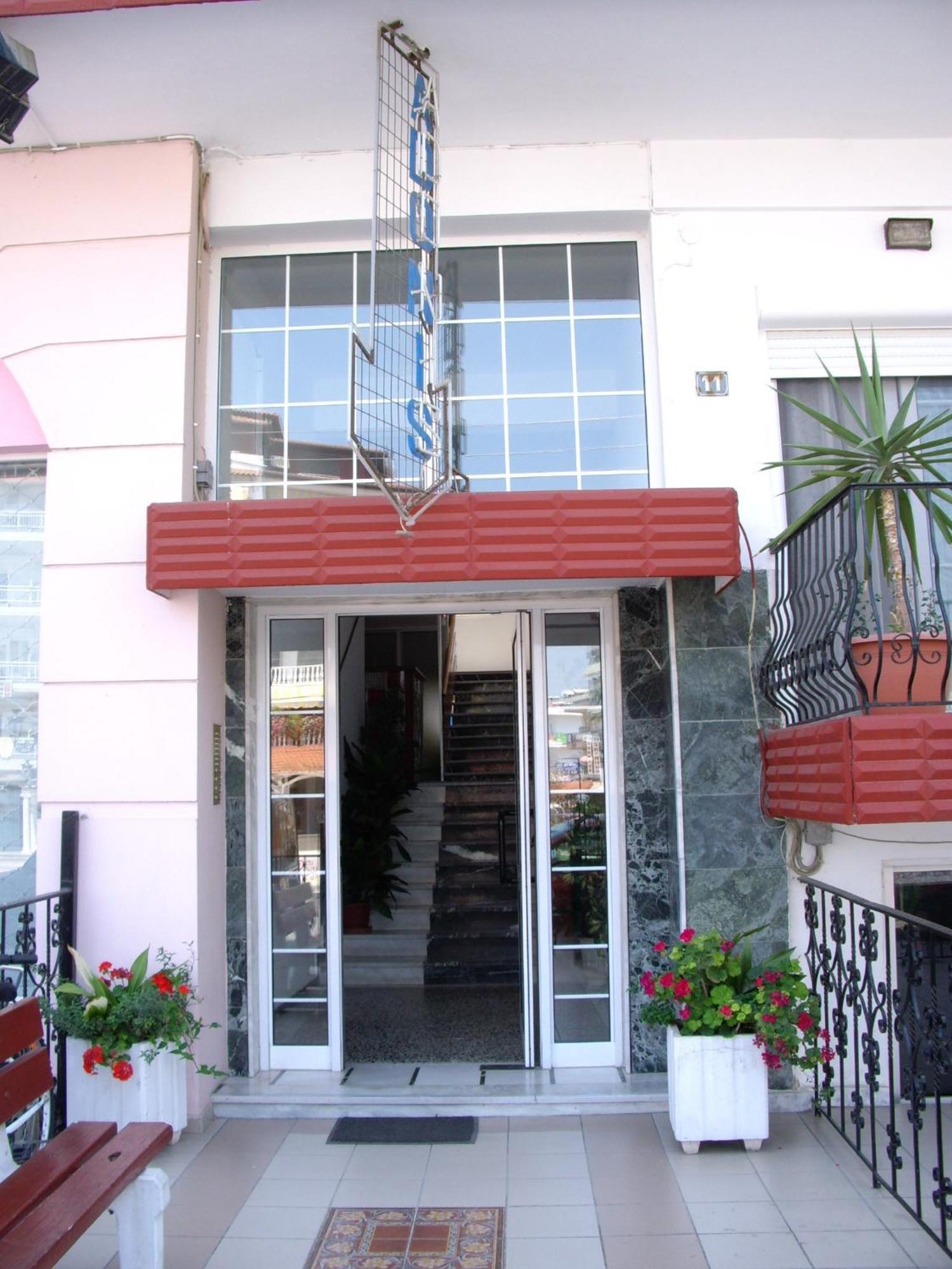 Adonis Apartments Paralía Esterno foto