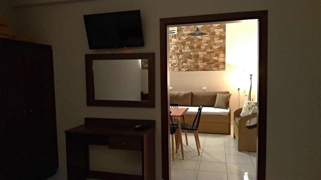 Adonis Apartments Paralía Esterno foto