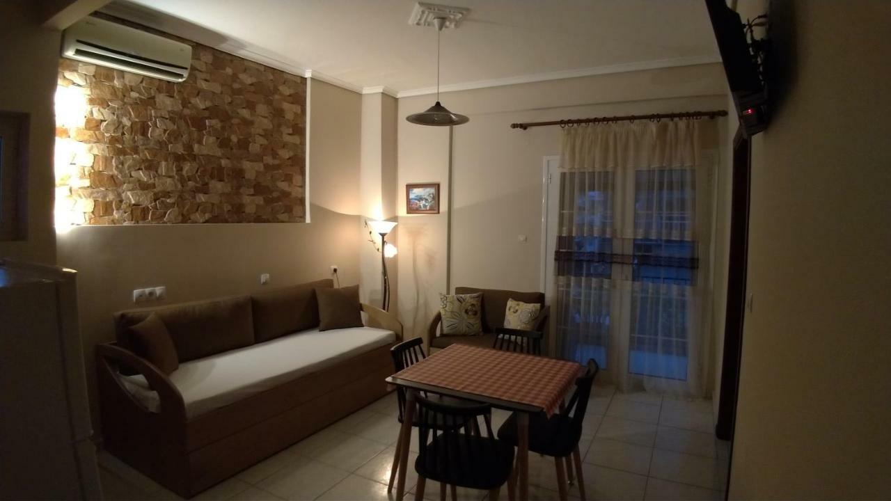 Adonis Apartments Paralía Esterno foto